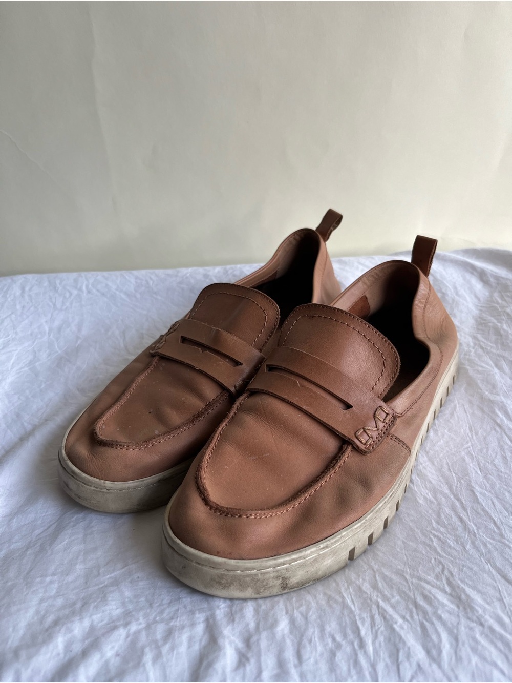 Vionic Uptown Loafers Sz 9.5 Women’s Tan Brown Leather Slip On